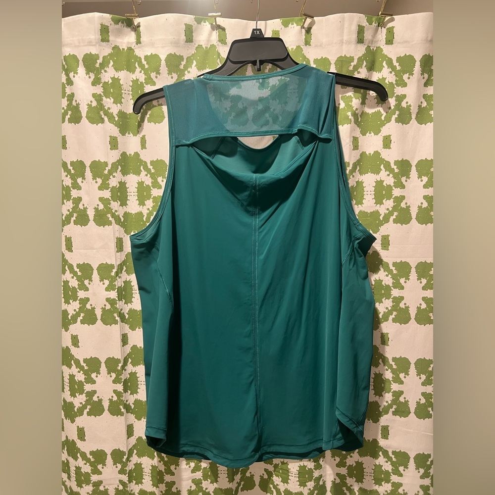 COPY - Lululemon sculpt tank